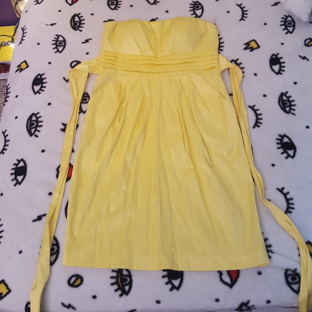 Snap Yellow Formal Dress